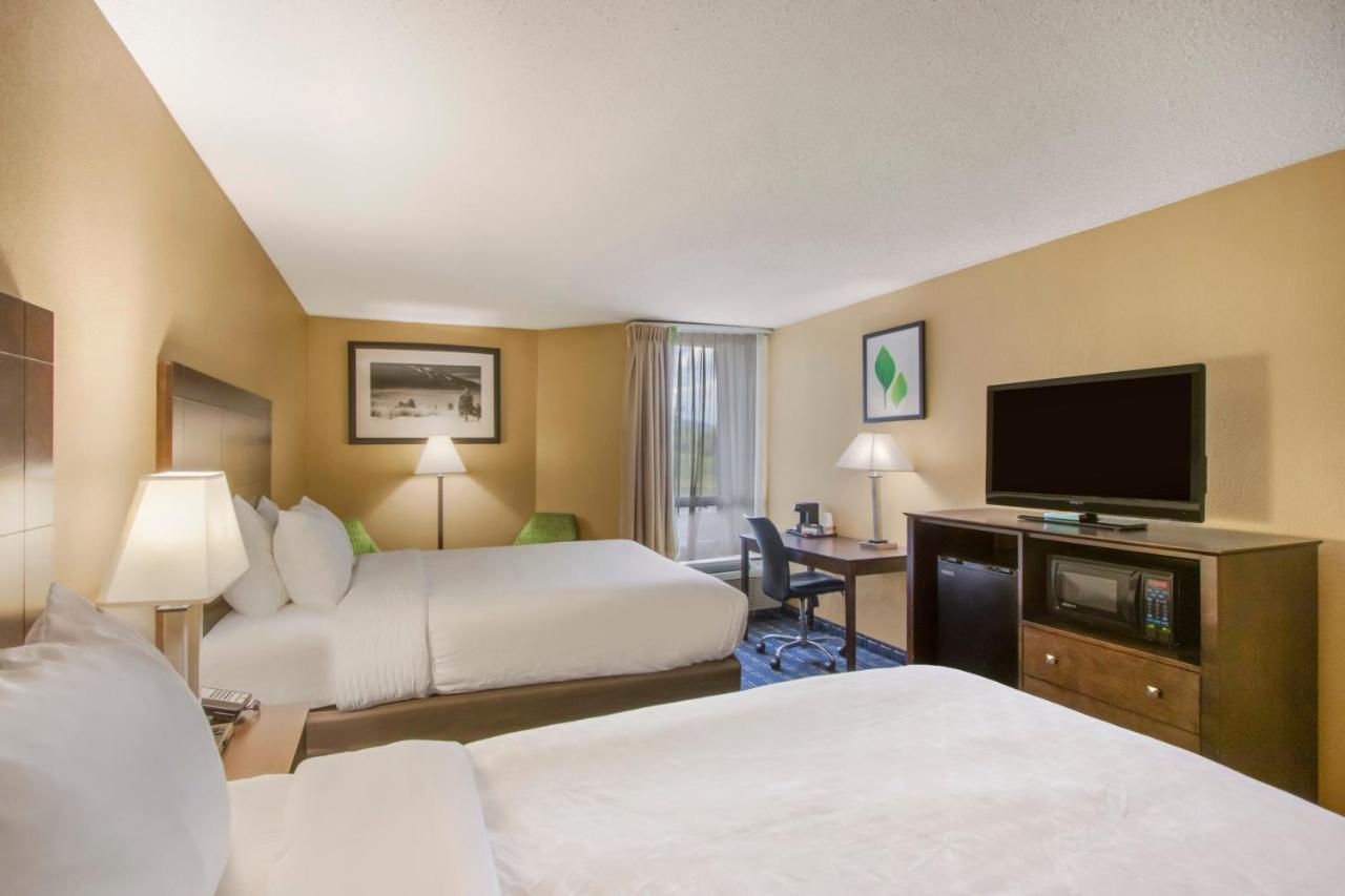 Clarion Inn Asheville Airport Флетчър Екстериор снимка
