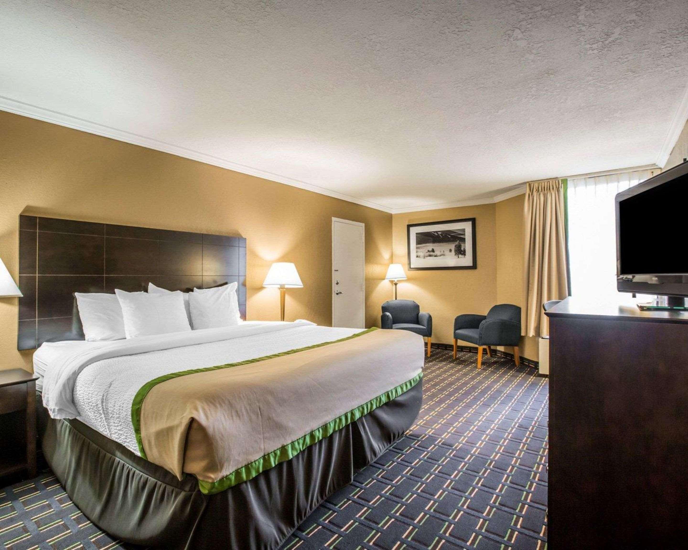Clarion Inn Asheville Airport Флетчър Екстериор снимка