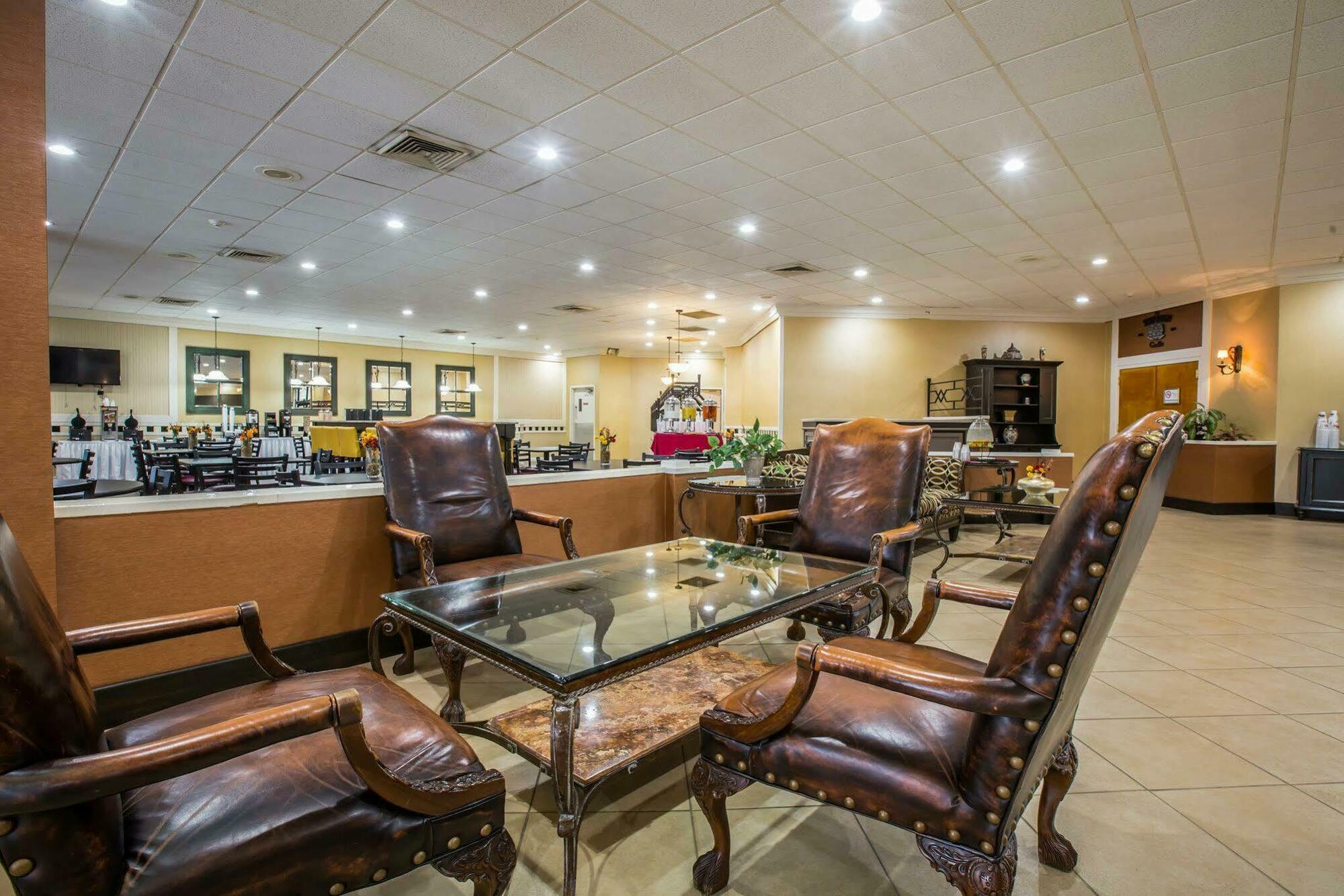 Clarion Inn Asheville Airport Флетчър Екстериор снимка